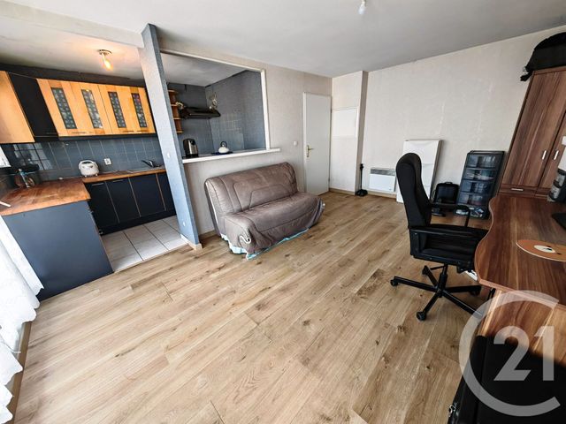 Appartement F2 à vendre - 2 pièces - 41.09 m2 - CERGY - 95 - ILE-DE-FRANCE - Century 21 Agence Du Parisis